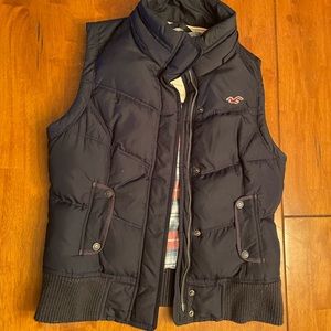 Navy Blue Hollister size large puffer vest